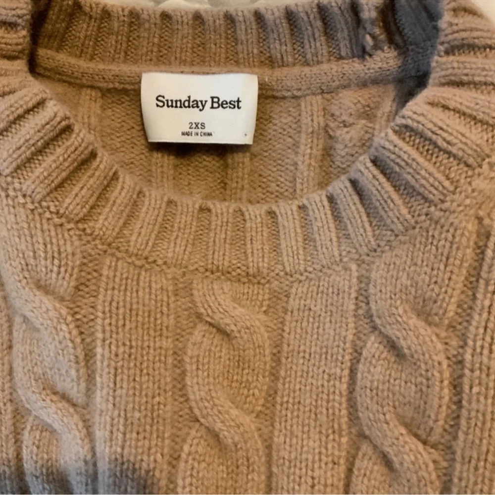 Crop Peggy sweater - Picture 2 of 3